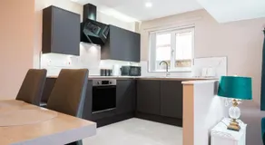 Bayview Apartments - Image 4