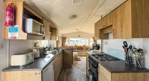 Lovely 8 Berth Caravan At Manor Park With Pond Views 23056K - Image 4