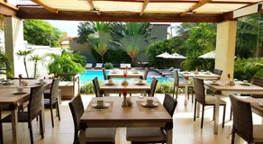 Ravenala Hotel Boutique - Image 2