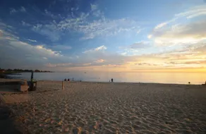 Stylish Private Studio★Close to Beach★WIFI★Parking - Image 3