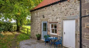 Waterside Cottage - Image 4