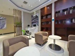 Oriental Holiday Hotel - Image 4