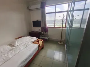 Happy Family Hotel - Image 2