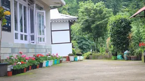 Hyangla Namsha Retreat - Image 5