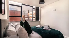 Contemporary 1 Bed Apartment in Central Preston - Image 5
