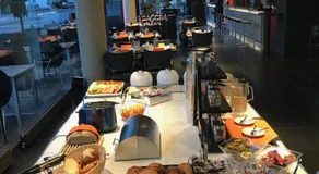 Kult Hotel - Image 4