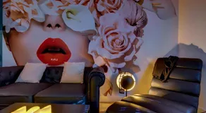 Love Room - Balnéo - Insolite- Détente - Image 3