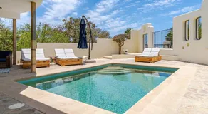 Casa Reyes, Casa Reyes Family Oasis, Heated-Pool & Amazing Views - Image 4