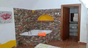 El Melocotonero - Image 2
