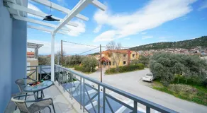 Nik-Ntin Villa Deluxe - Image 4