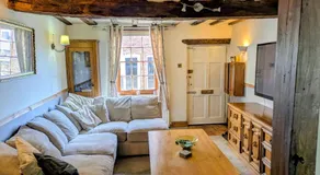 Cosy Georgian Cottage in the Heart of Bewdley, Worcestershire - Image 2