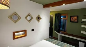 Toliman Room - Image 2