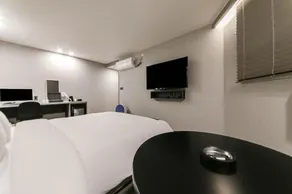 French Code Hotel Geumjeong - Image 1