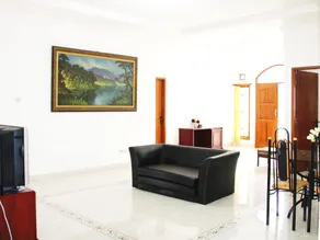 De Nuansa Dago Villa by HouseinBandung - Image 2