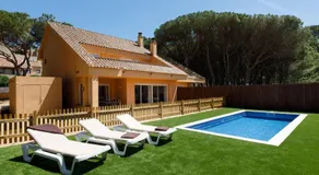 Villas con piscina a 120m de la Playa de Pals by La Costa Resort - Image 2