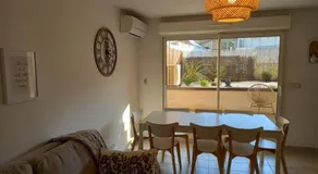 Appartement 8 personnes En face des Remparts Climatisé avec terrasse et Parking - Image 4