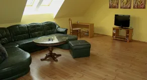Hunyadi Apartment - Image 2