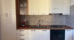 Lisa's lovely house - Image 4