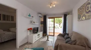 Garden City - Image 2