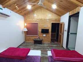 Sunrise Villa Wai - Image 5