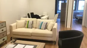 3 chambres en lit double, 6 personnes, dans appartement entièrement rénové, 70 m2 , WIFI,Climatisation, très calme , tout équipé,lit bébé - Image 2