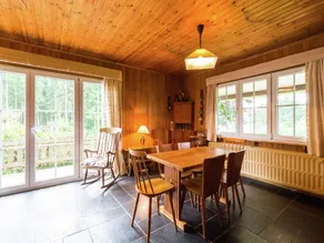Detached chalet with views of the lake of Butgenbach in the middle of nature - Image 4