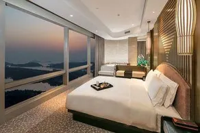 Grand King Town Hotel Wuxi - Image 2