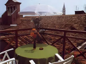 Hotel Canada - Image 4