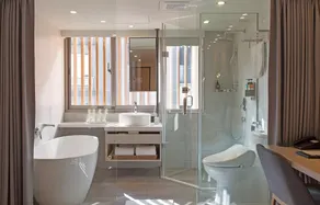 Green Hotel - West District - Image 2