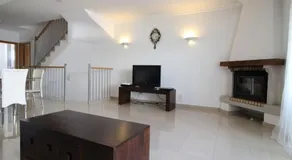 Lotus Villa 5 Schlafzimmer Doppelhaushälfte mit Schwimmbad in Boliqueime - Algarve - Image 2