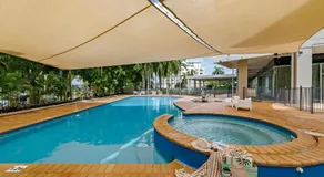 Tropical Resort Living on Darwin Harbour with Pool - Image 4
