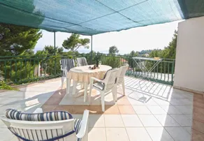 Apartment Josip A5 Ivan Dolac, Island Hvar - Image 3