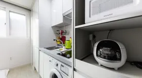JS Hostel - Image 4