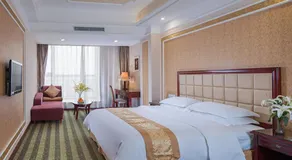 Vienna Hotel Songgang Yanchuan Road - Image 2