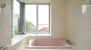 PANORAMA Ocean View Cottage - Image 3