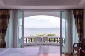 Jomtien Hisotel - Image 2