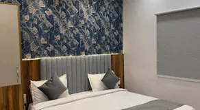 Hotel Strawberry - Image 5
