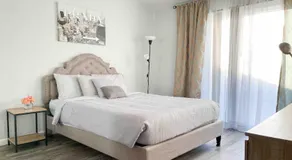 Cozy 2 bedroom 2 baths home - Image 2