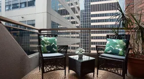 York St Apartments - Image 3