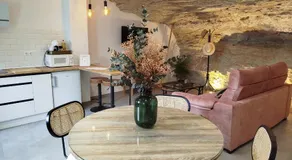 Casa Cueva Las Chicas del Puente - Image 2