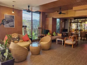 Crystal Jade Hotel - Image 4