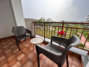 Palm Regal Resort - Image 5