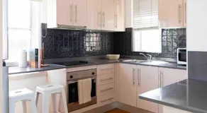Bondi Beach 2BR - Panoramic Ocean View - Superhost #13 - Image 4