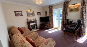 Private Apartment in Windsor - Image 2