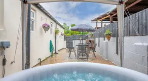 -2AA- for your most relaxed & cosy stay - Image 3