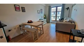 Large 2bd at trendy Portobello Dublin city centre - Image 2