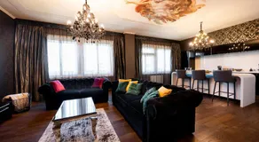 Premium Apt Kosice Center 3 Room 150m2 Hlavna Ulica - Image 4