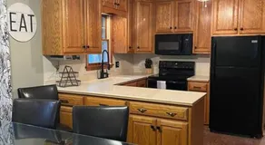 Mountain Road Lodge - Image 3