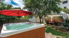 GET IN Apartments - Image 2
