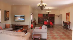 Hornbills Rest Country Home - Image 2
